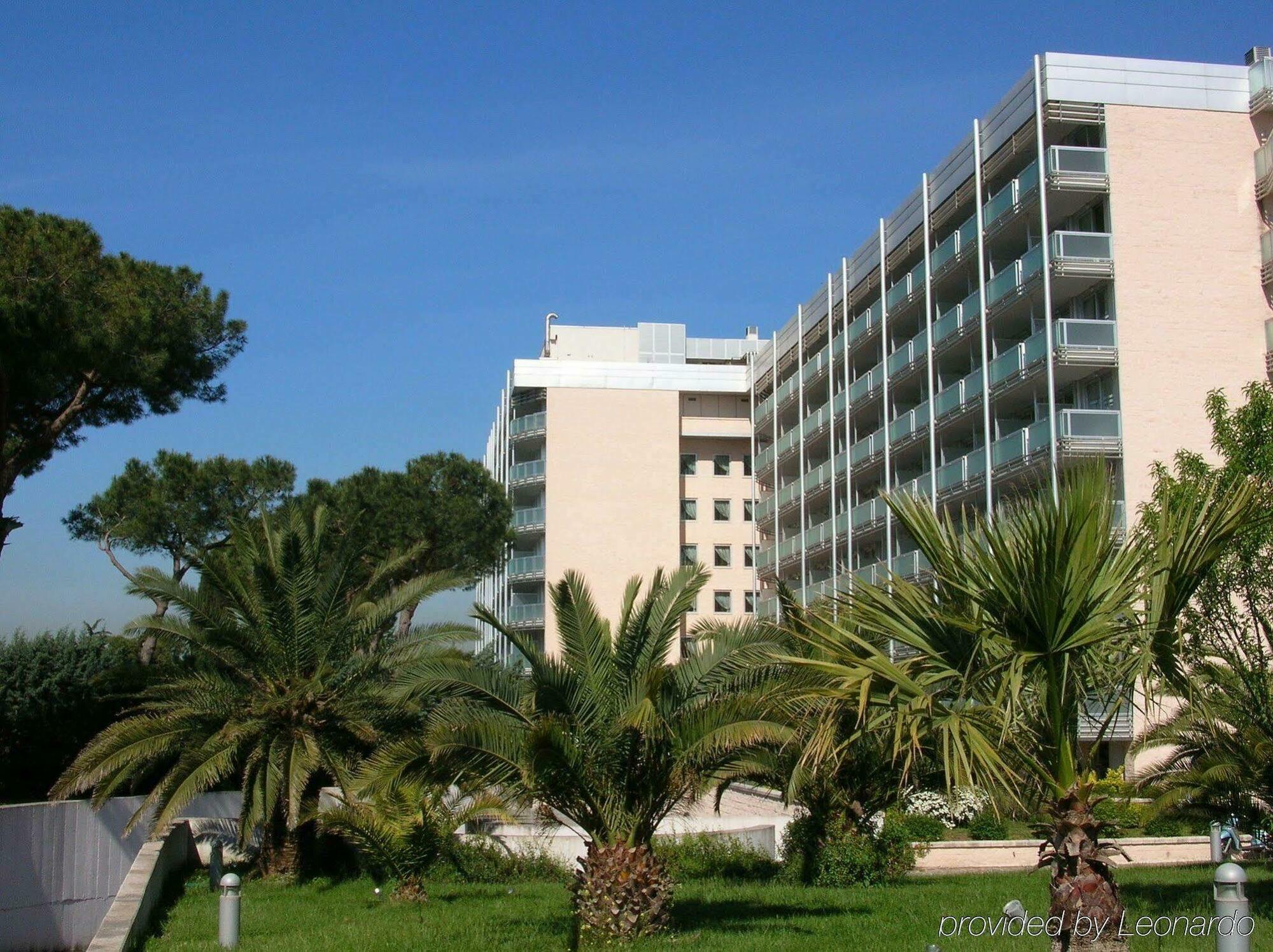Occidental Aran Park Hotel Roma Exterior foto